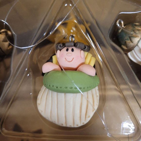 Nativity Christmas Set 7 Clay Figure Ornaments BAF 2004 Felt Box Manger - Picture 5 of 9